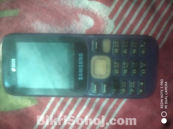 Samsung guru music2 (মহাদেবপুর)